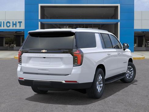 New 2026 Chevrolet Suburban LS image 4