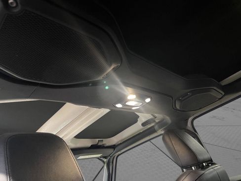 Used 2023 Jeep Wrangler Unlimited Sahara image 24