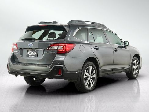 Used 2018 Subaru Outback 2.5i Limited AWD/4WD image 5