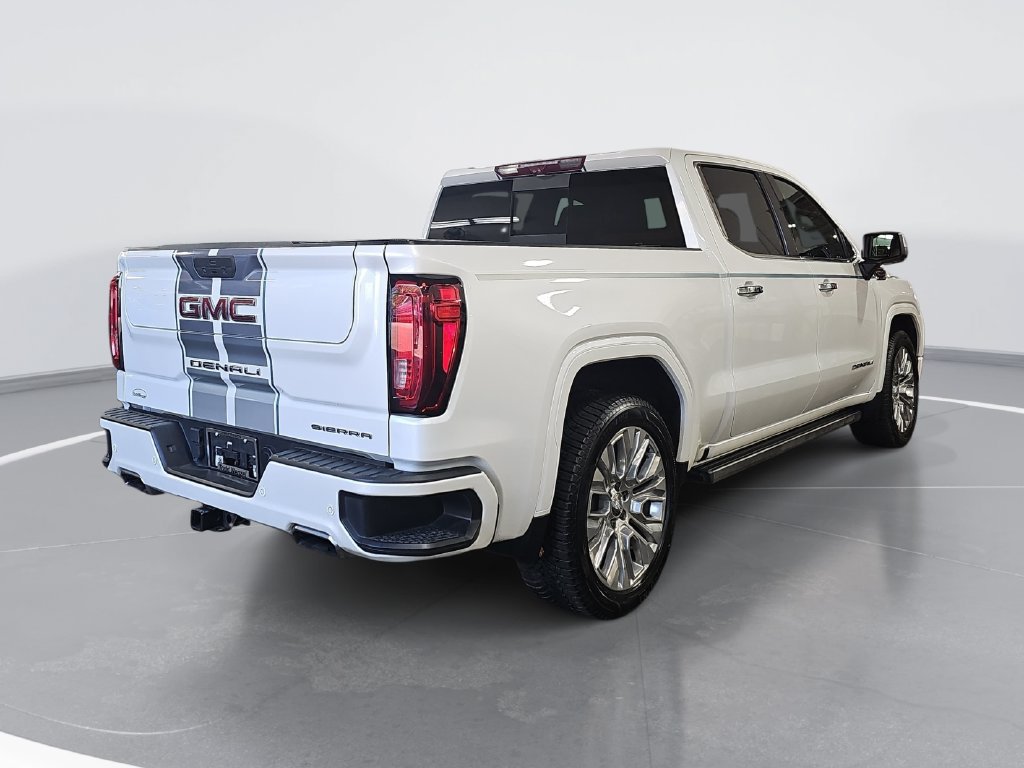 Certified 2021 GMC Sierra 1500 Denali w/ Denali Ultimate Package AWD/4WD image 3
