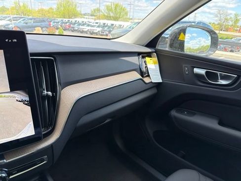 New 2026 Volvo XC60 B5 Plus w/ Protection Package Premier AWD/4WD image 22