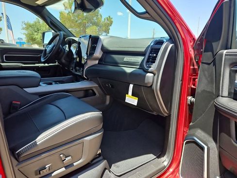 New 2026 RAM 2500 Laramie AWD/4WD image 20