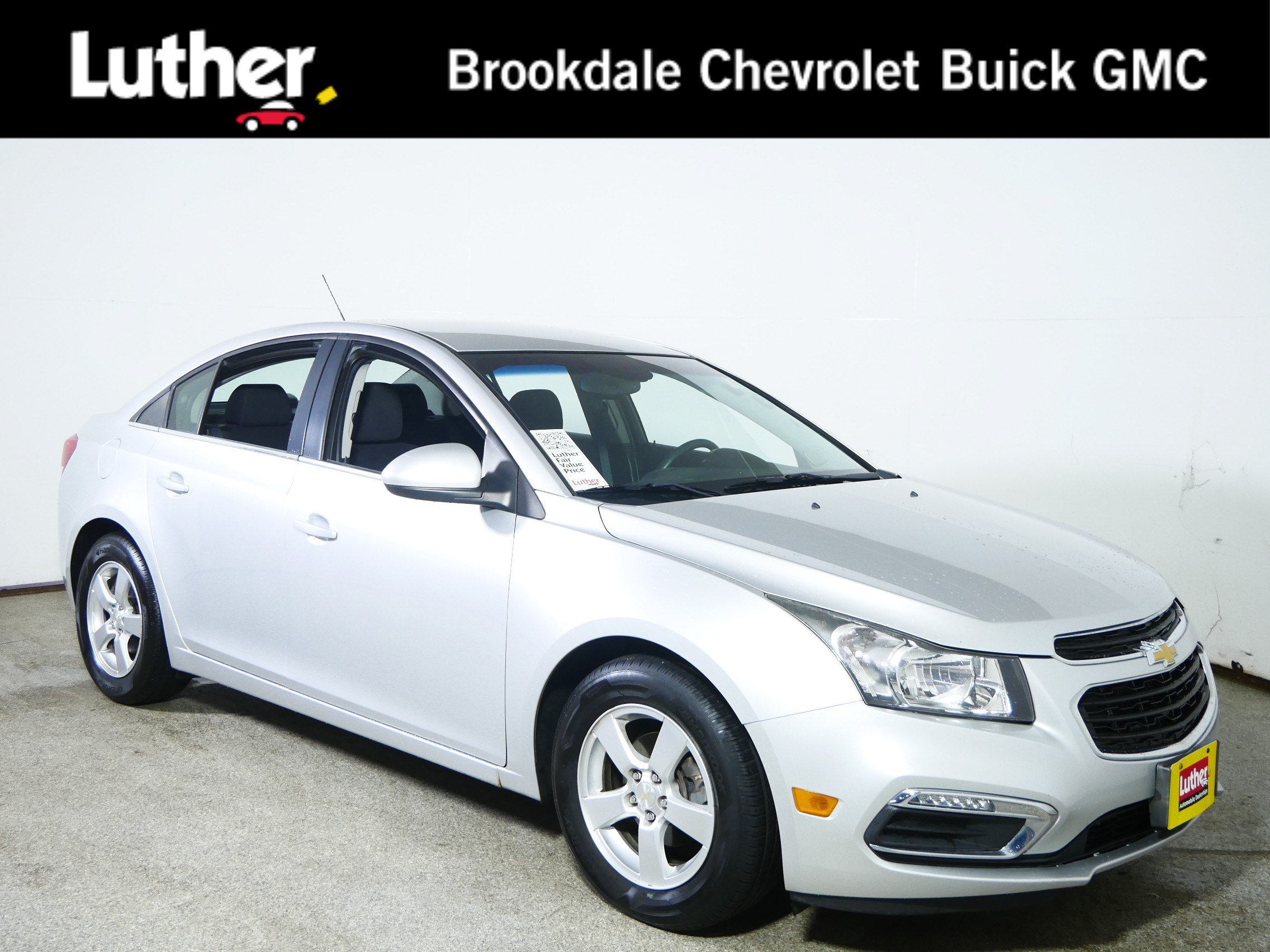 Used 2015 Chevrolet Cruze LT FWD image 1