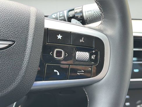 Certified 2026 Genesis GV70 2.5T AWD/4WD image 27