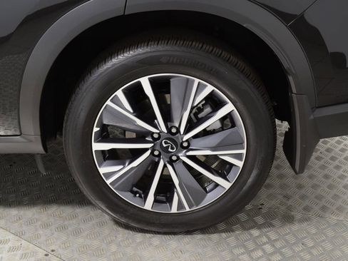 Certified 2026 INFINITI QX60 Luxe w/ Family Package AWD/4WD image 41