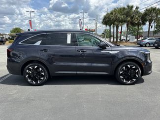 Used 2025 Kia Sorento EX video 2