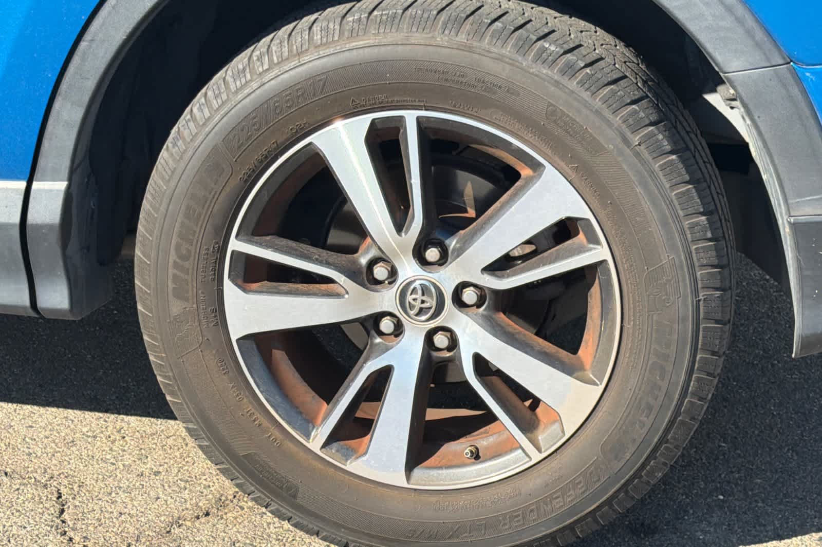 Used 2016 Toyota RAV4 XLE FWD image 25