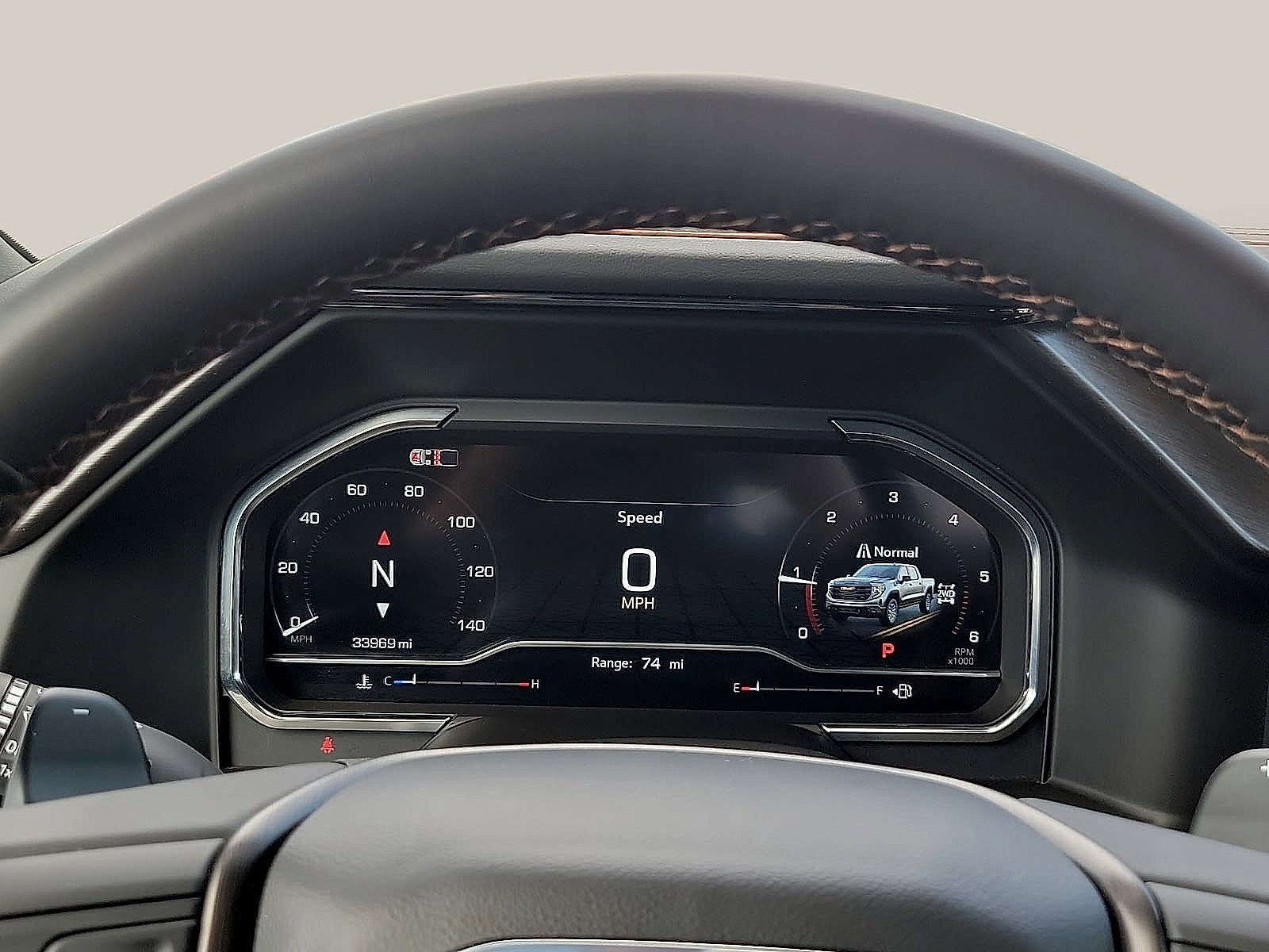 Used 2025 GMC Sierra 1500 AT4 w/ AT4 Premium Package AWD/4WD image 18