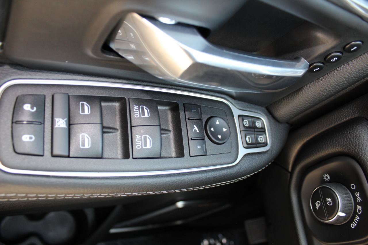 Used 2024 RAM 3500 Laramie w/ Sport Appearance Package AWD/4WD image 61