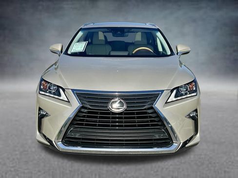 Used 2018 Lexus RX 350L FWD w/ Premium Package image 2