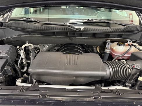 Used 2024 Chevrolet Silverado 1500 LT Trail Boss w/ Convenience Package II image 7