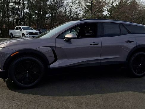 New 2026 Chevrolet Blazer EV LT w/ Midnight/Sport Edition FWD image 7