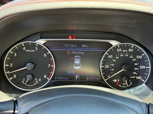 Used 2024 Nissan Altima 2.5 SR FWD image 13