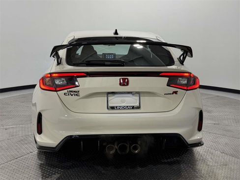 Used 2023 Honda Civic Type R image 5