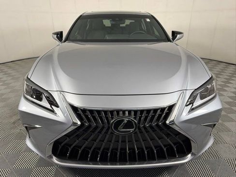 Used 2025 Lexus ES 350 w/ Premium Package image 9