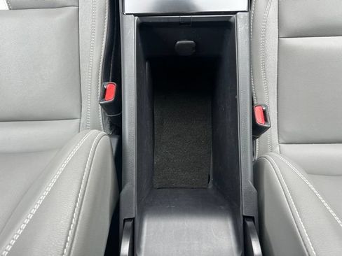 Used 2025 Toyota Camry SE w/ Multimedia Upgrade Package AWD/4WD image 57