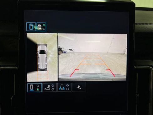 Certified 2025 GMC Yukon Elevation w/ Technology Package AWD/4WD image 26