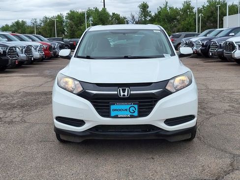Used 2017 Honda HR-V LX image 9