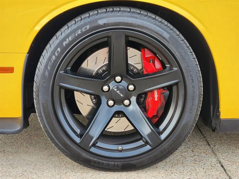 Used 2017 Dodge Challenger SRT Hellcat image 20