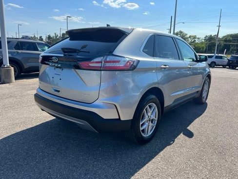 Certified 2024 Ford Edge SEL w/ Convenience Package AWD/4WD image 4