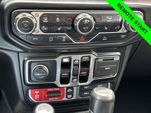 Used 2021 Jeep Gladiator Rubicon AWD/4WD image 18