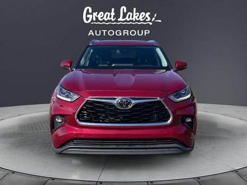Used 2023 Toyota Highlander Limited AWD/4WD image 8