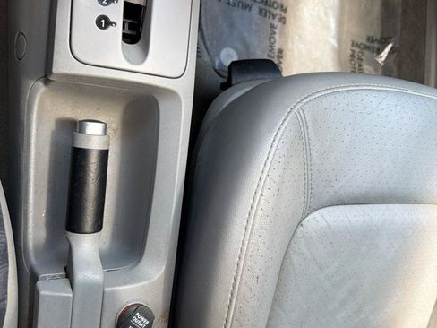 Used 2003 Volkswagen Beetle GLS FWD image 41
