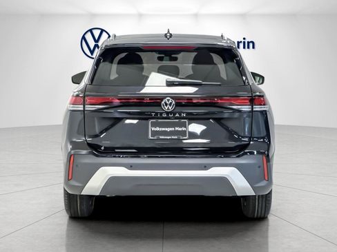New 2026 Volkswagen Tiguan S image 4