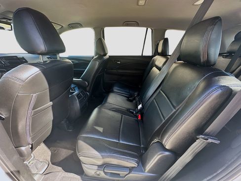 Used 2020 Honda Pilot EX image 23