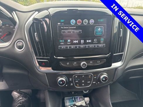 Used 2018 Chevrolet Traverse LT FWD image 6