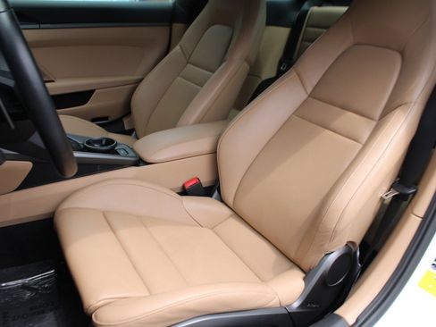 Used 2020 Porsche 911 Carrera S image 5