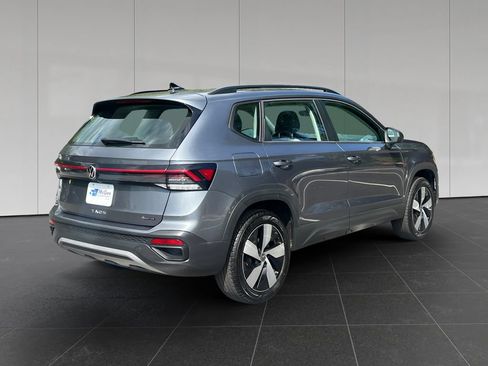 Used 2025 Volkswagen Taos S AWD/4WD image 5