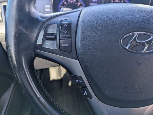 Used 2013 Hyundai Genesis 3.8 image 20