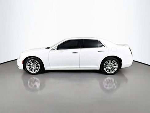 Used 2018 Chrysler 300 C w/ Safetytec Plus Group image 2