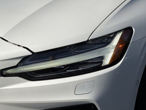 Certified 2024 Volvo S60 B5 Plus w/ Climate Package image 6