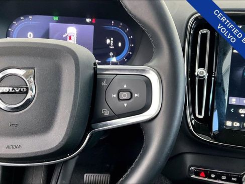 Certified 2025 Volvo XC40 B5 Plus image 27