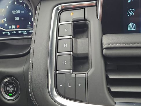 Used 2023 Chevrolet Suburban LT w/ LT Signature Plus Package image 26