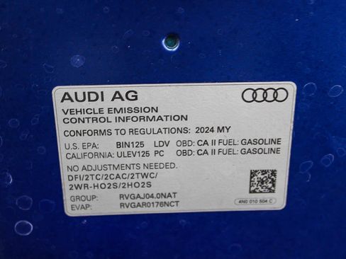 Used 2024 Audi S8 w/ S8 Black Optic Plus Package AWD/4WD image 26