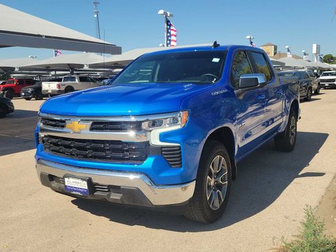 Used 2026 Chevrolet Silverado 1500 LT RWD image 4