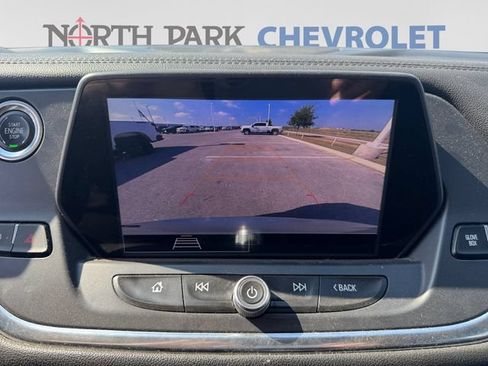 Used 2021 Chevrolet Blazer LT FWD image 16