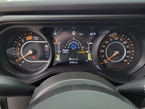 Used 2025 Jeep Wrangler Unlimited Sport AWD/4WD image 27