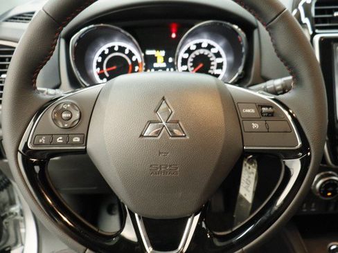 New 2026 Mitsubishi Outlander Sport LE AWD/4WD image 8