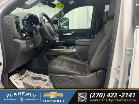Used 2024 Chevrolet Silverado 3500 High Country w/ Technology Package image 9