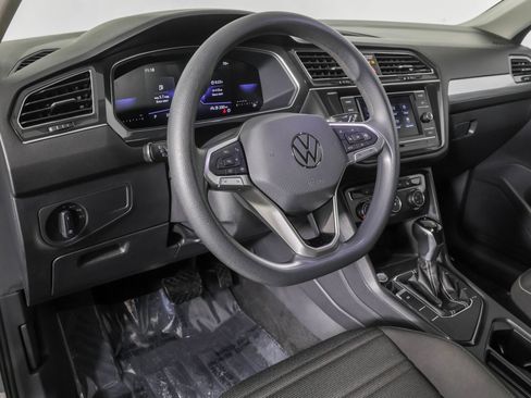 Used 2023 Volkswagen Tiguan S FWD image 5