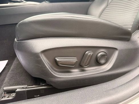 Used 2024 Toyota Camry SE w/ Cold Weather Package FWD image 14