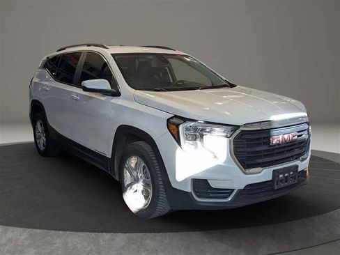 Used 2022 GMC Terrain SLE w/ Driver Convenience Package image 7