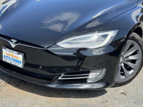 Used 2020 Tesla Model S AWD image 3