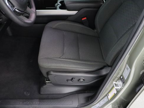 Used 2026 RAM 1500 Lone Star AWD/4WD image 15