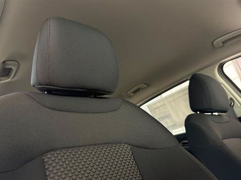 New 2026 Kia Sportage LX FWD image 19