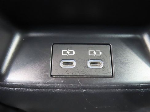 Used 2025 Toyota Corolla LE FWD image 25